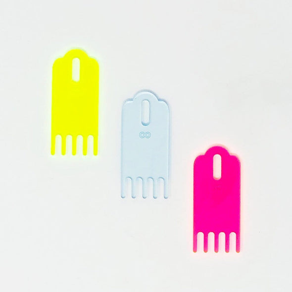 Loome Neon Tassel Comb Loome Light Blue
