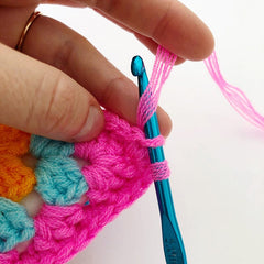 Crochet Hook Set (4, 5, 7, 9mm) The Neon Tea Party 