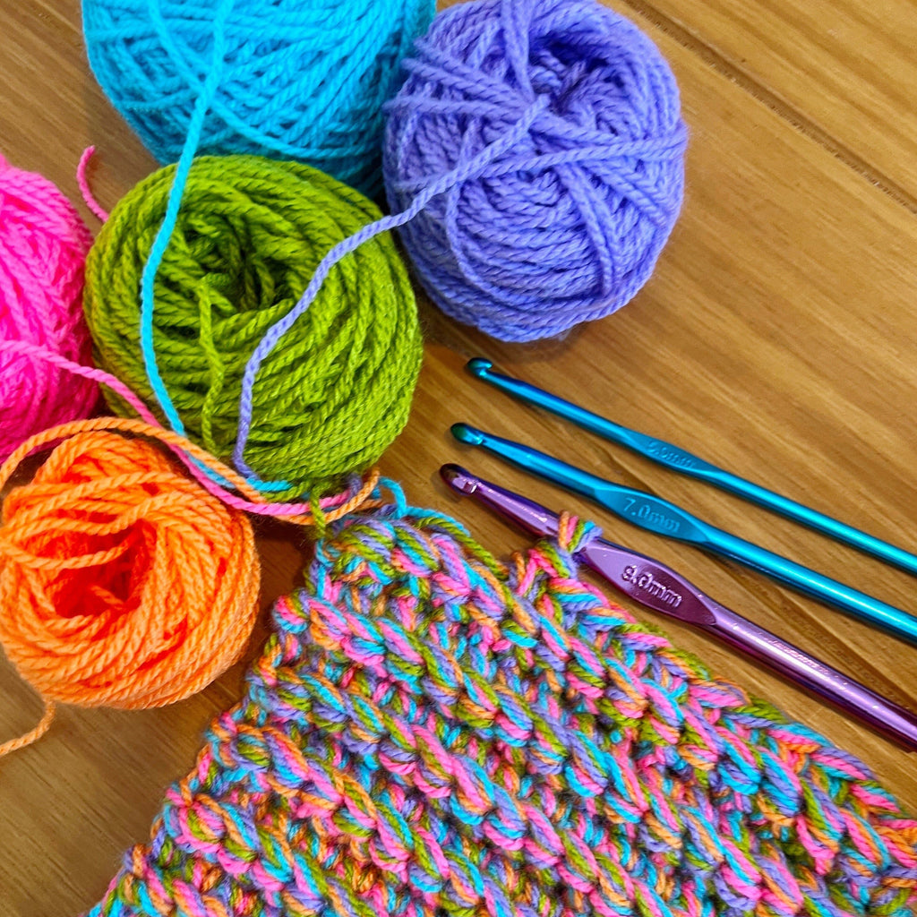 Crochet Hook, 5mm (Size H/8) – The Neon Tea Party