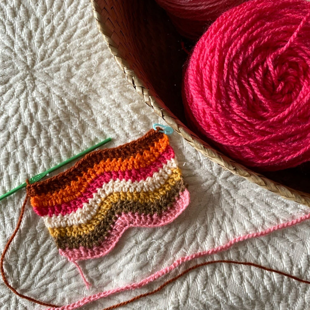 Favorito Yarn Bundle - Rusty Rose-Colored Glasses The Neon Tea Party 