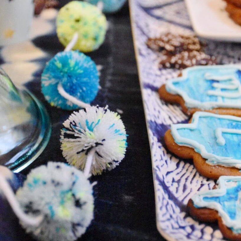 Pom Pom & Tassel DIY Kit - Hanukkah Art & Craft Kits The Neon Tea Party 